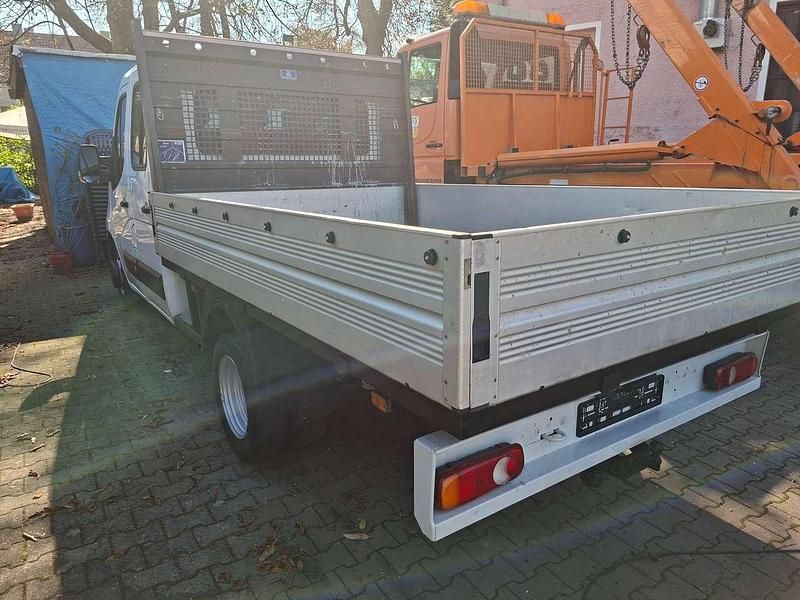 Gebraucht Opel Movano 131 PS (96 kW) 2016 Weiß Van / Kleinbus