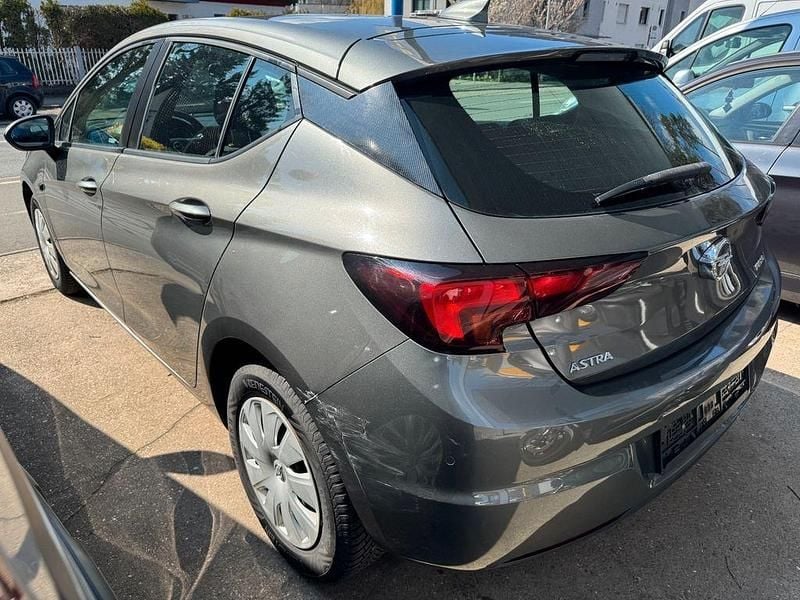 Gebraucht Opel Astra Edition 125 PS (91 kW) 2018 Blau Limousine