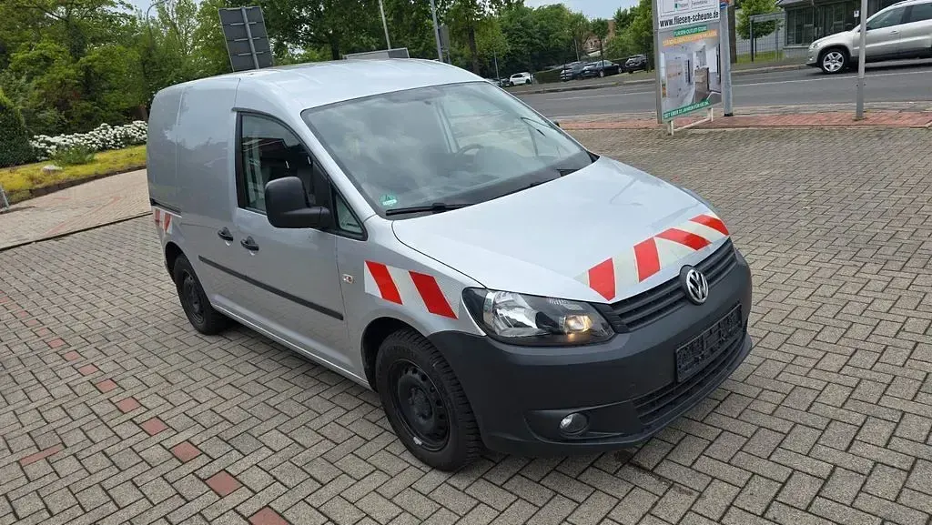 Gebraucht VW Caddy 109 PS (80 kW) 2014 Silber Van / Kleinbus