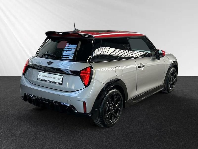 Gebraucht Mini Cooper 156 PS (114 kW) 2024 Melting silver iii Kleinwagen