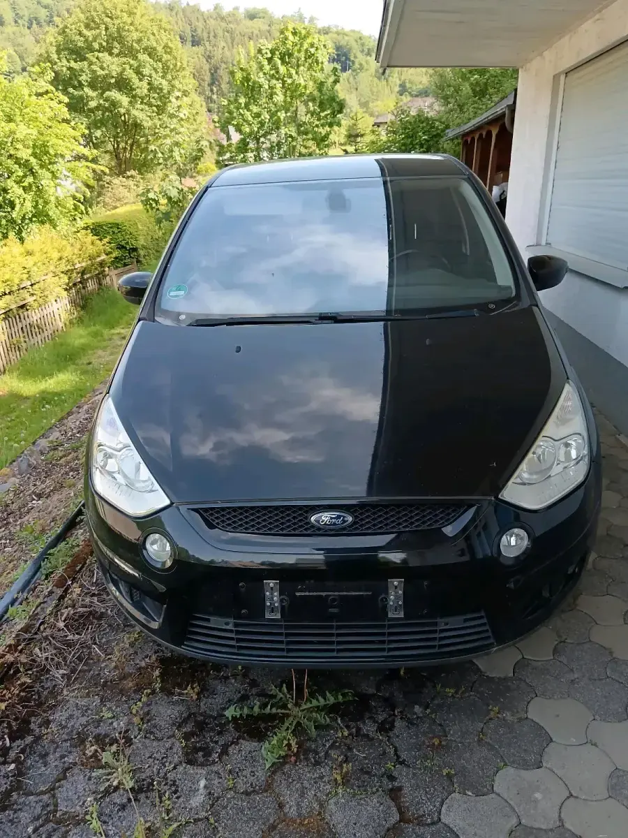 Gebraucht Ford S-MAX S 140 PS (102 kW) 2010 Schwarz Van / Kleinbus