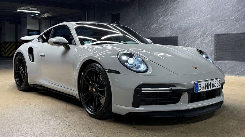 Grau Gebraucht 2023 Porsche 992 Coupé | 219.000 € (Superpreis) - Bild 1/4