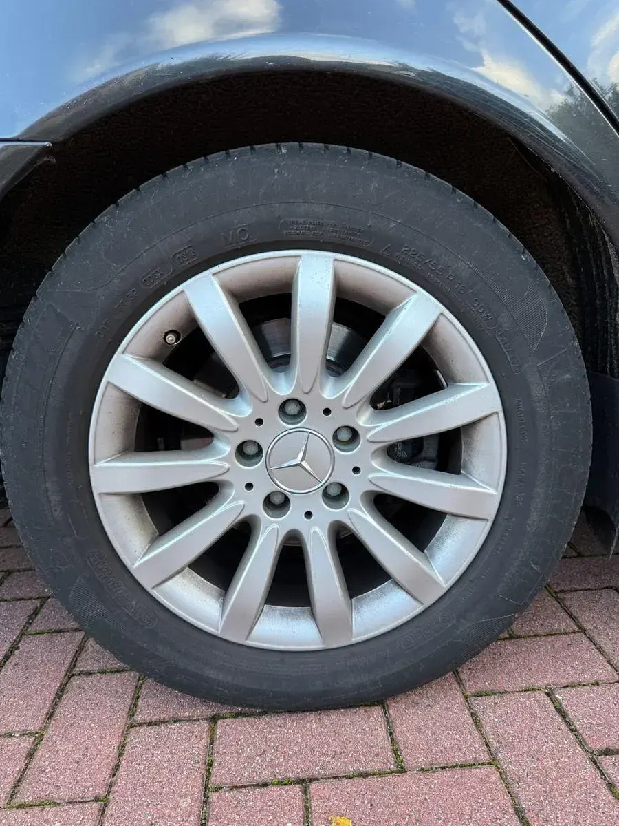 Gebraucht Mercedes E220 Classic 170 PS (125 kW) 2007 Schwarz Kombi