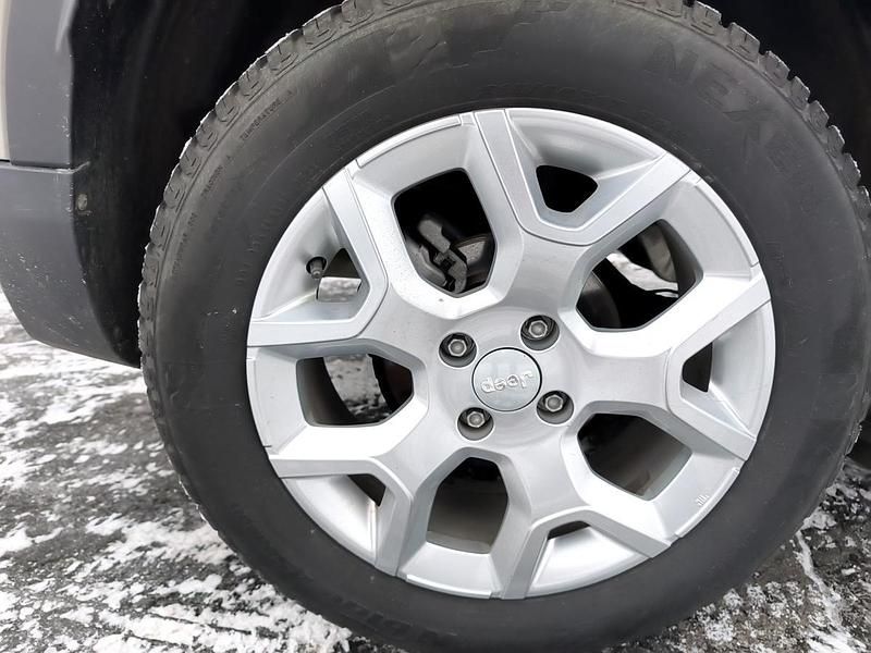 Gebraucht Jeep Avenger Altitude 101 PS (74 kW) 2023 Grau SUV