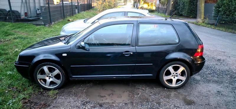 Gebraucht VW Golf IV 102 PS (75 kW) 2001 Blau Limousine