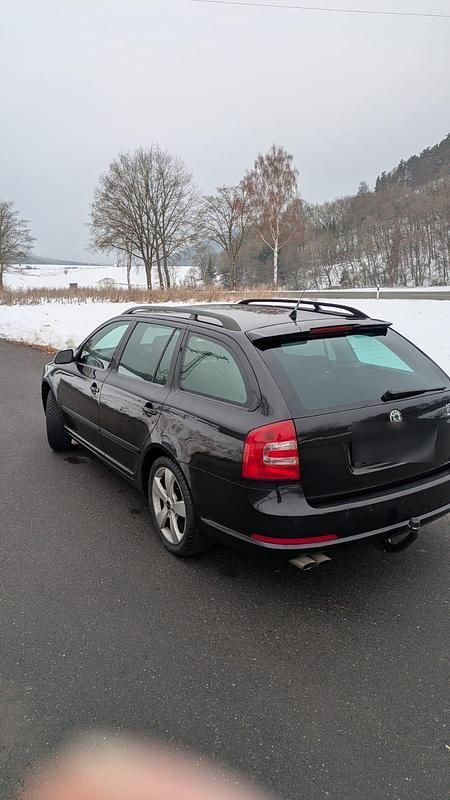 Gebraucht Skoda Octavia 160 PS (117 kW) 2009 Schwarz Kombi