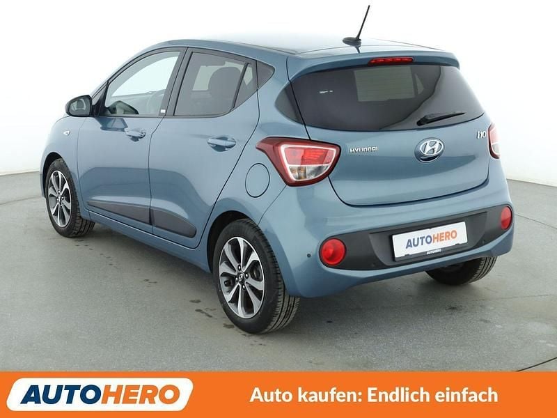 Gebraucht Hyundai i10 Passion Plus 67 PS (49 kW) 2018 Blau Kleinwagen
