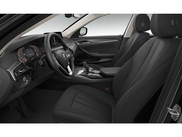 Gebraucht BMW 520 190 PS (139 kW) 2022 Schwarz Kombi
