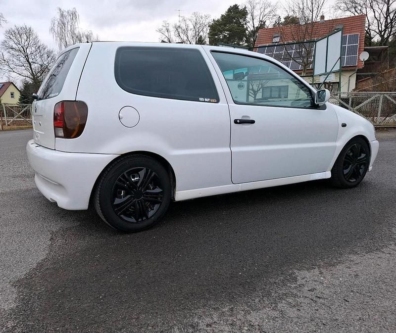 Gebraucht VW Polo 75 PS (55 kW) 1999 Weiß Kleinwagen