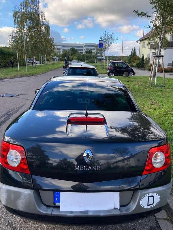 Gebraucht Renault Mégane Cabriolet Dynamique 135 PS (99 kW) 2005 Schwarz Cabrio