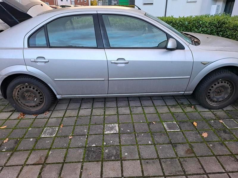 Silber Gebraucht 2003 Ford Mondeo Limousine | 400 € (Guter Preis) - Bild 1/4