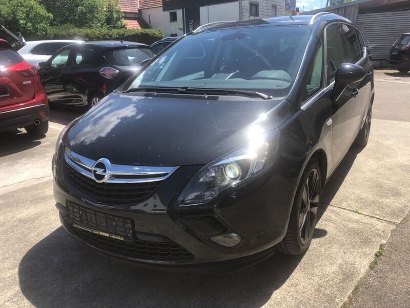 Schwarz Gebraucht 2015 Opel Zafira Tourer Van / Kleinbus | 8.940 € (Fairer Preis) - Bild 1/4