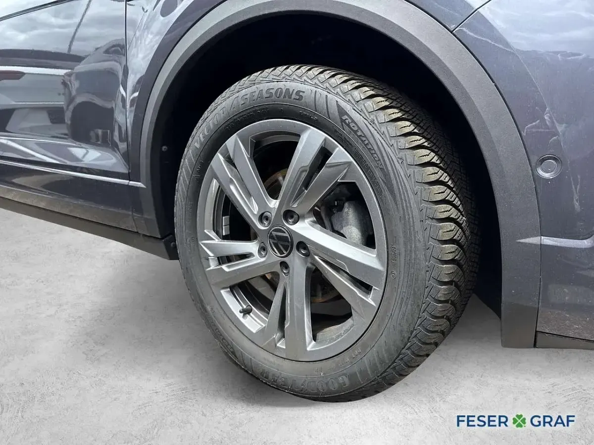 Gebraucht VW T-Roc Cabriolet R-line 150 PS (110 kW) 2024 Rauchgrau metallic schwarz Cabrio