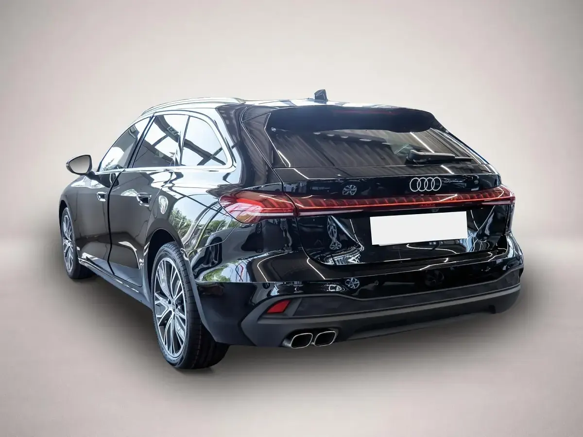Gebraucht Audi A5 Comfort 204 PS (150 kW) 2025 Manufacturer