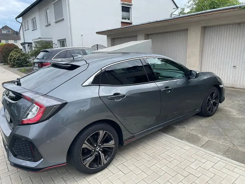 Gebraucht Honda Civic Elegance 129 PS (94 kW) 2017 Grau Limousine