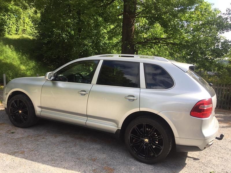 Second-hand Porsche Cayenne 290 CP (213 kW) 2009 Argintiu SUV