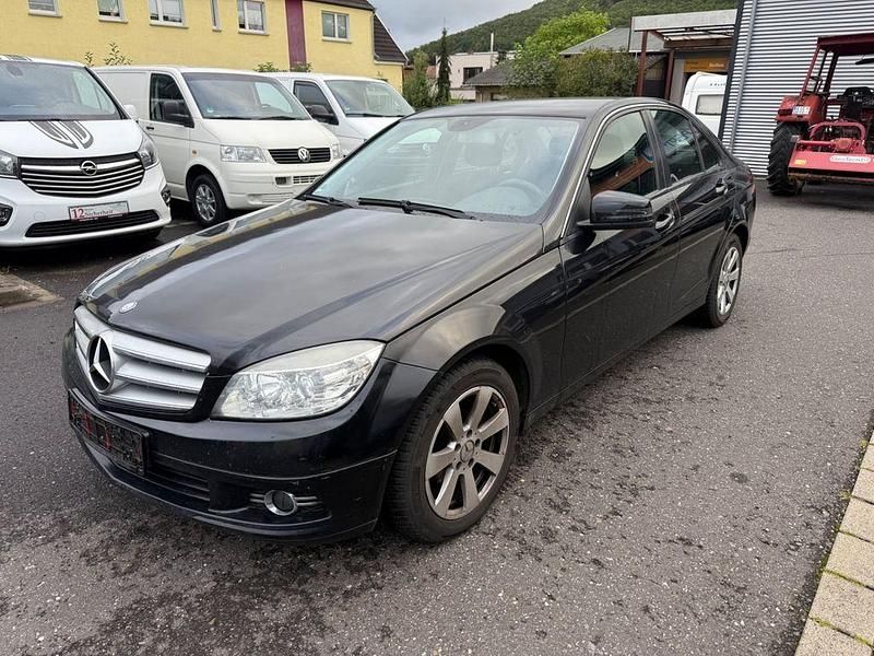 Schwarz Gebraucht 2009 Mercedes C200 Limousine | 4.990 € (Superpreis) - Bild 1/4