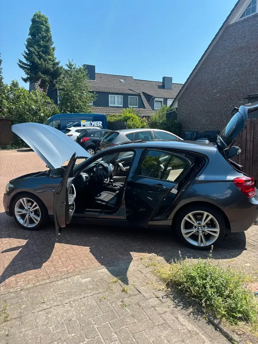 Gebraucht BMW 116 136 PS (100 kW) 2012 Grau Kleinwagen