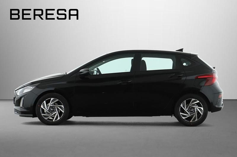 Gebraucht Hyundai i20 Trend 101 PS (74 kW) 2025 Phantom black / met Limousine