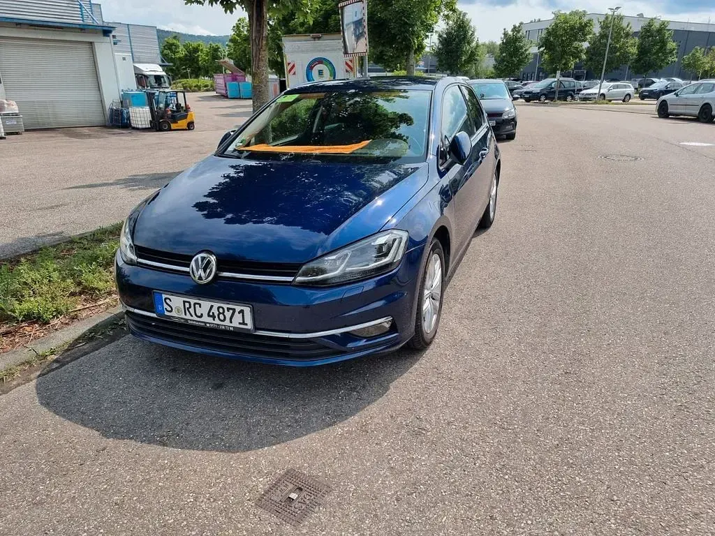 Gebraucht VW Golf VII Comfortline 150 PS (110 kW) 2018 Blau Limousine