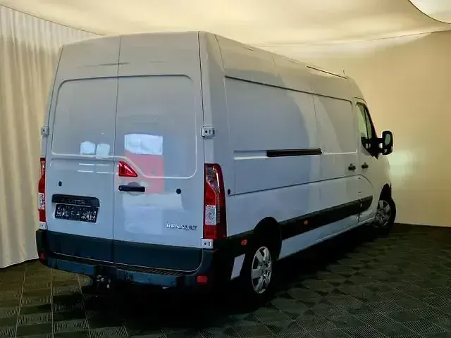 Gebraucht Renault Master Komfort 150 PS (110 kW) 2024 Weiß Van / Kleinbus