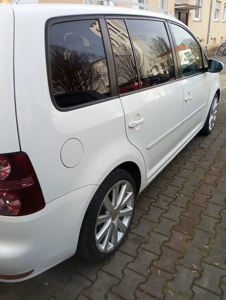 Gebraucht VW Touran R-line 140 PS (102 kW) 2009 Weiß Van / Kleinbus