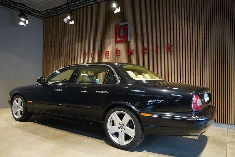 Gebraucht Jaguar XJR 396 PS (291 kW) 2005 Schwarz Limousine