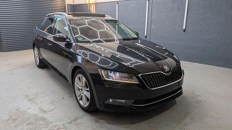 Schwarz Gebraucht 2018 Skoda Superb Style Kombi | 13.850 € (Fairer Preis) - Bild 1/4
