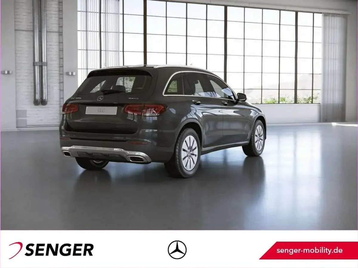Gebraucht Mercedes GLC300 211 PS (155 kW) 2021 Graphitgrau SUV