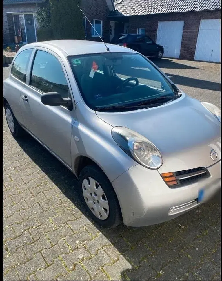 Gebraucht Nissan Micra 65 PS (47 kW) 2004 Silber Kleinwagen