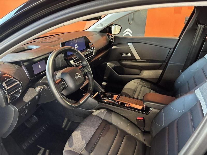 Gebraucht Citroën C4 X Shine 131 PS (96 kW) 2023 Schwarz SUV