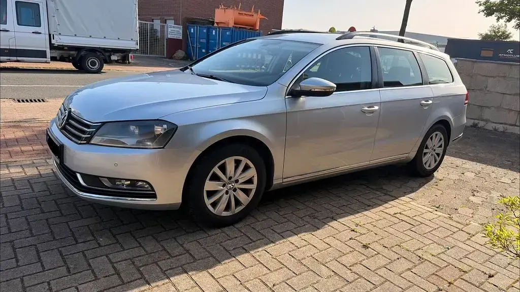 Gebraucht VW Passat Comfortline 105 PS (77 kW) 2012 Silber Kombi