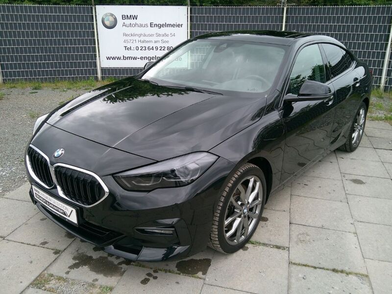 Schwarz Gebraucht 2024 BMW 220 Sport Line Coupé | 32.590 € (Guter Preis) - Bild 1/3