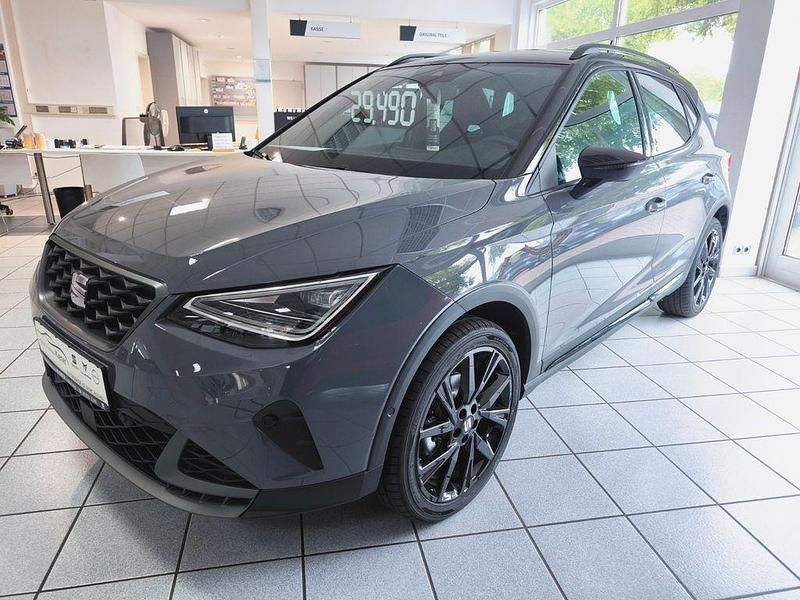 Grau Neu 2025 Seat Arona Black Edition SUV | 29.300 € (Fairer Preis) - Bild 1/4
