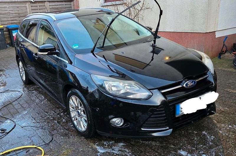Gebraucht Ford Focus 150 PS (110 kW) 2011 Schwarz Kombi