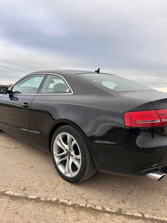Gebraucht Audi A5 Ambiente 211 PS (155 kW) 2010 Schwarz Coupé