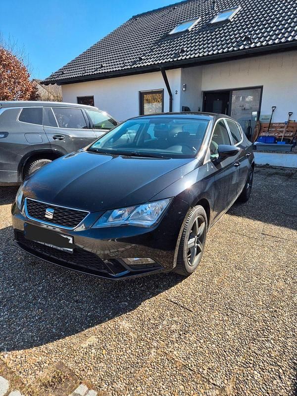 Second-hand Seat Leon 110 CP (80 kW) 2016 Negru Berlinǎ