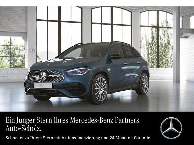 Blau Gebraucht 2020 Mercedes GLA220 AMG SUV | 35.321 € (Fairer Preis) - Bild 1/3
