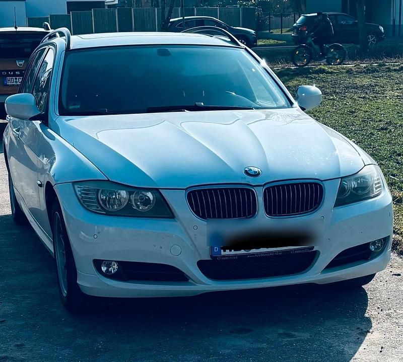 Gebraucht BMW 320 184 PS (135 kW) 2008 Weiß Kombi