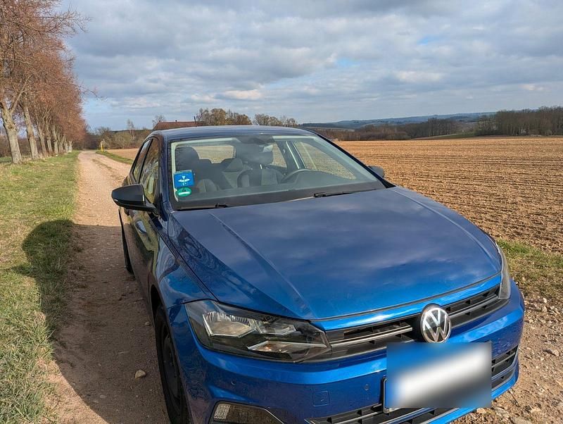 Gebraucht VW Polo Trendline 65 PS (47 kW) 2018 Blau Kleinwagen