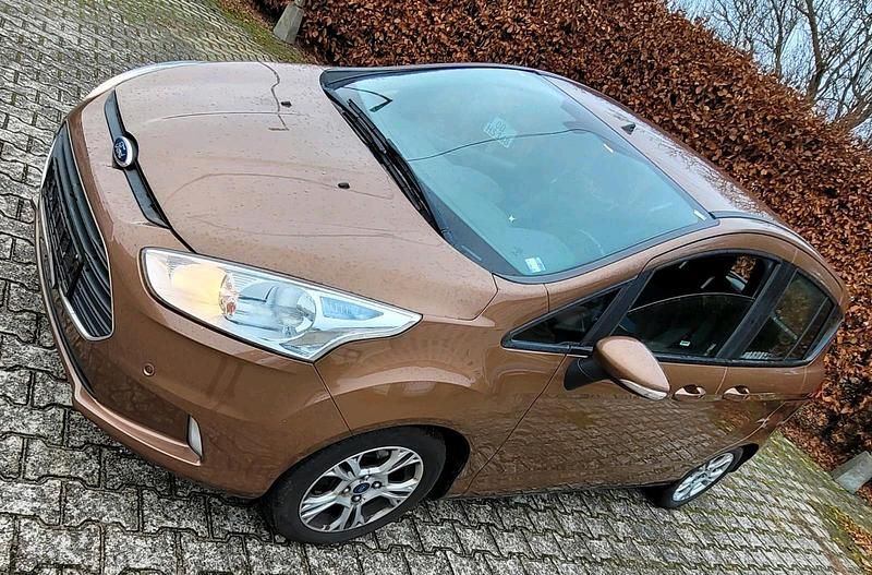 Braun Gebraucht 2015 Ford B-MAX Van / Kleinbus | 2.500 € (Superpreis) - Bild 1/4