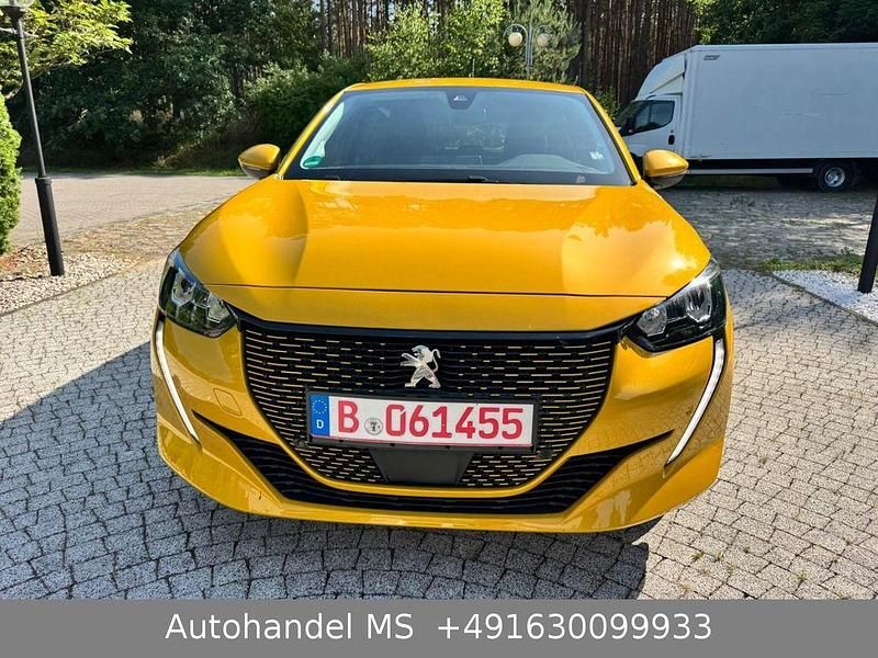 Gebraucht Peugeot e-208 Active 100 kW (136 PS) 2021 Gelb Kleinwagen