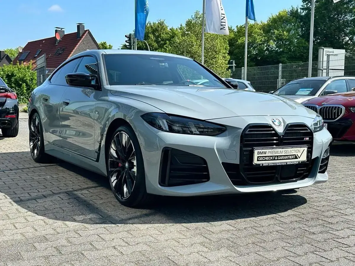 Gebraucht BMW M440 M Sport 374 PS (275 kW) 2025 Grau Coupé