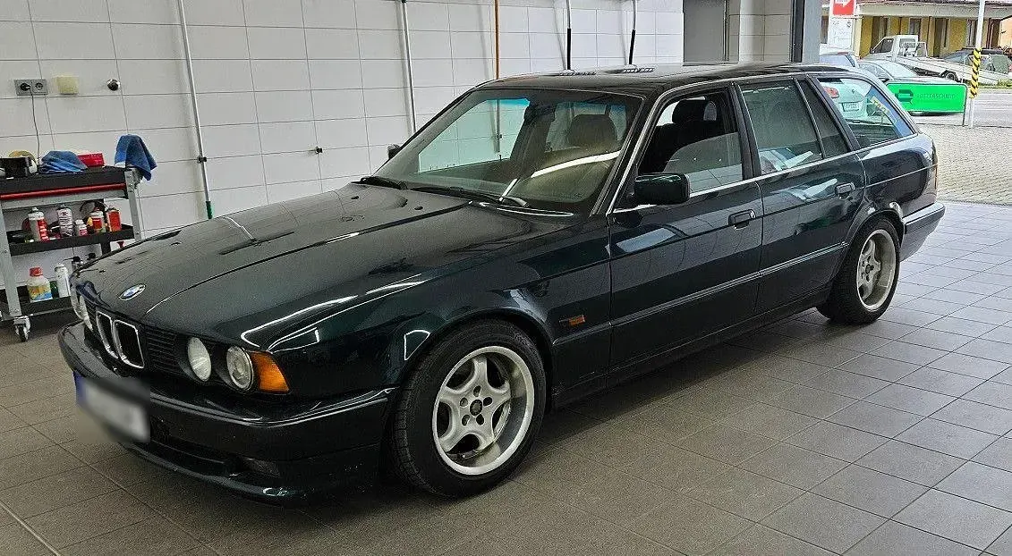 Gebraucht BMW 525 Performance 143 PS (105 kW) 1994 Grün Kombi