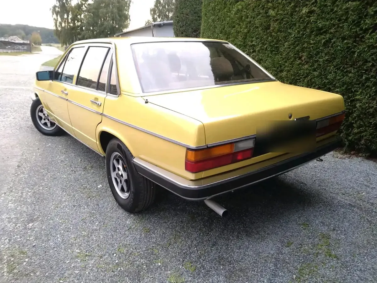 Gebraucht Audi 100 115 PS (84 kW) 1979 Gelb Limousine