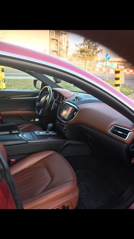 Gebraucht Maserati Ghibli 275 PS (202 kW) 2016 Rot Limousine