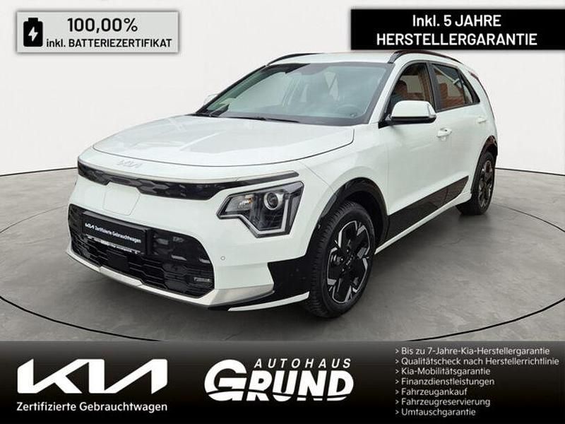 Weiss / schneeweiss Gebraucht 2023 Kia e-Niro Vision SUV | 25.290 € (Fairer Preis) - Bild 1/3