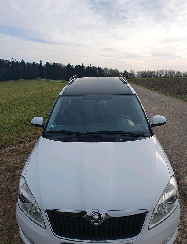 Gebraucht Skoda Roomster 2014 Weiß Van / Kleinbus