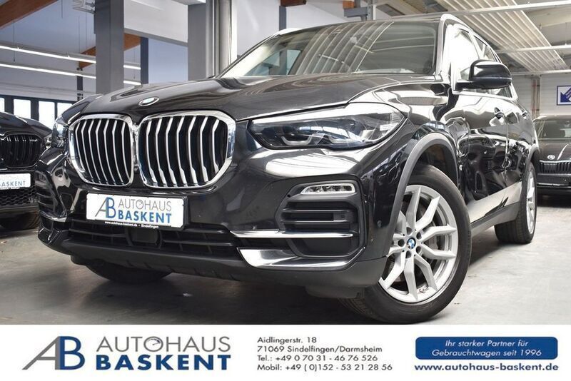 Schwarz Gebraucht 2021 BMW X5 Sport Line SUV | 44.490 € - Bild 1/4