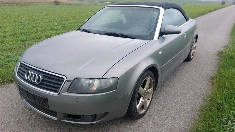 Grau Gebraucht 2004 Audi A4 Cabriolet Cabrio | 1.300 € (Superpreis) - Bild 1/4